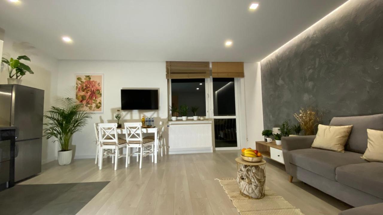 Apartament Plaza Park Przemyśl Esterno foto
